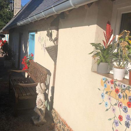 Maison Du Bonheur Villa Saint-Mards-de-Fresne Esterno foto